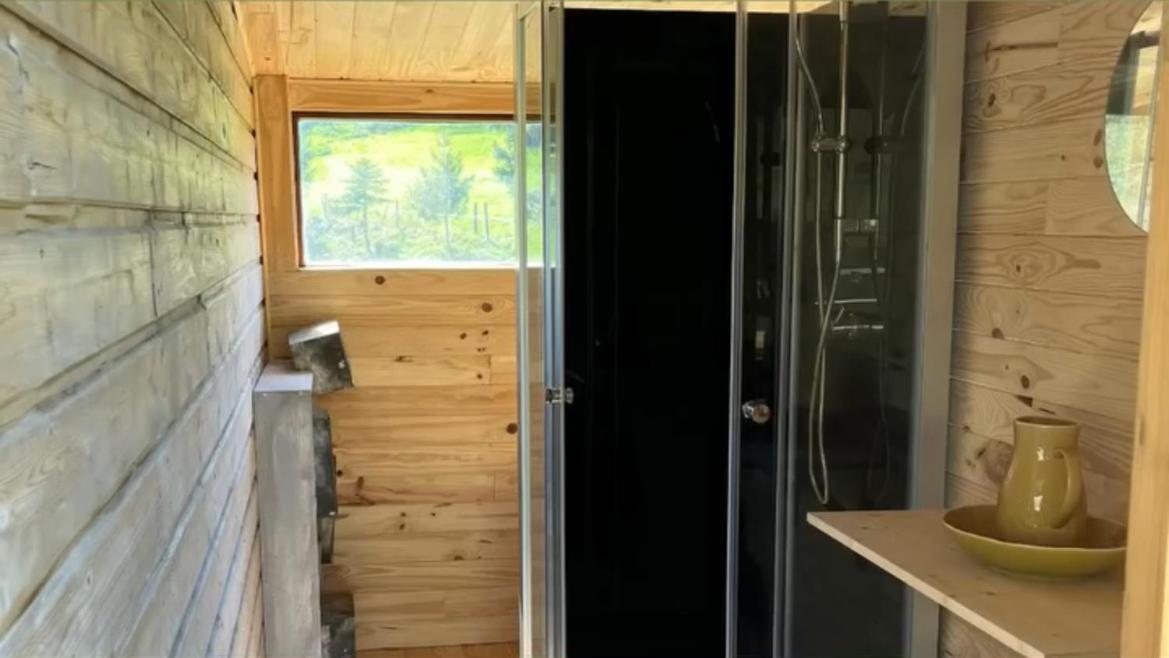 Au Bord D'un Etang Landhuis